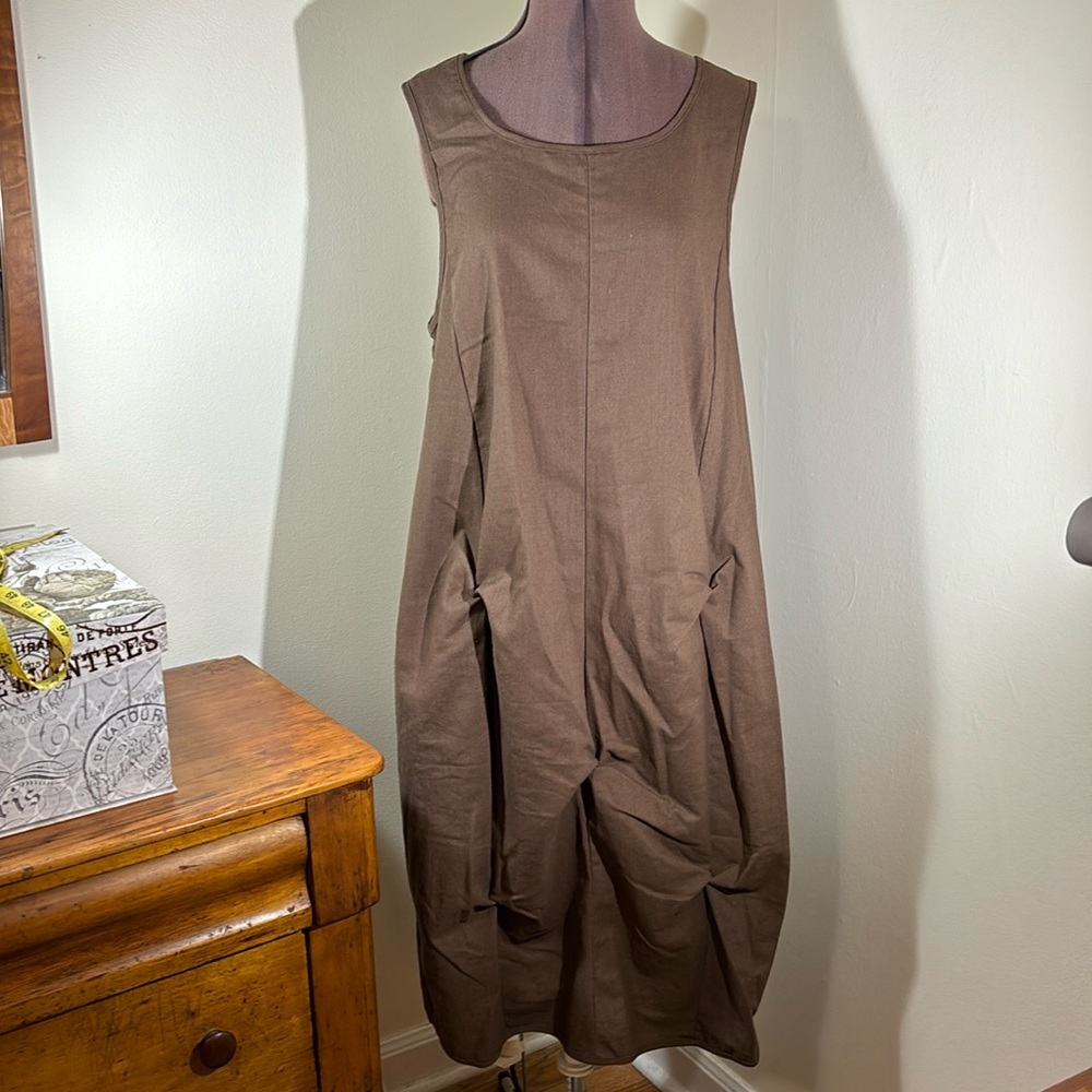 Nanako Pleated Sleeveless Brown Linen Jumper OS